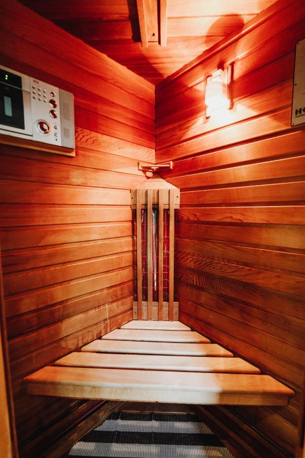 Chalet Scandinave Avec Sauna Ir - In The Woods Gesves Exteriér fotografie